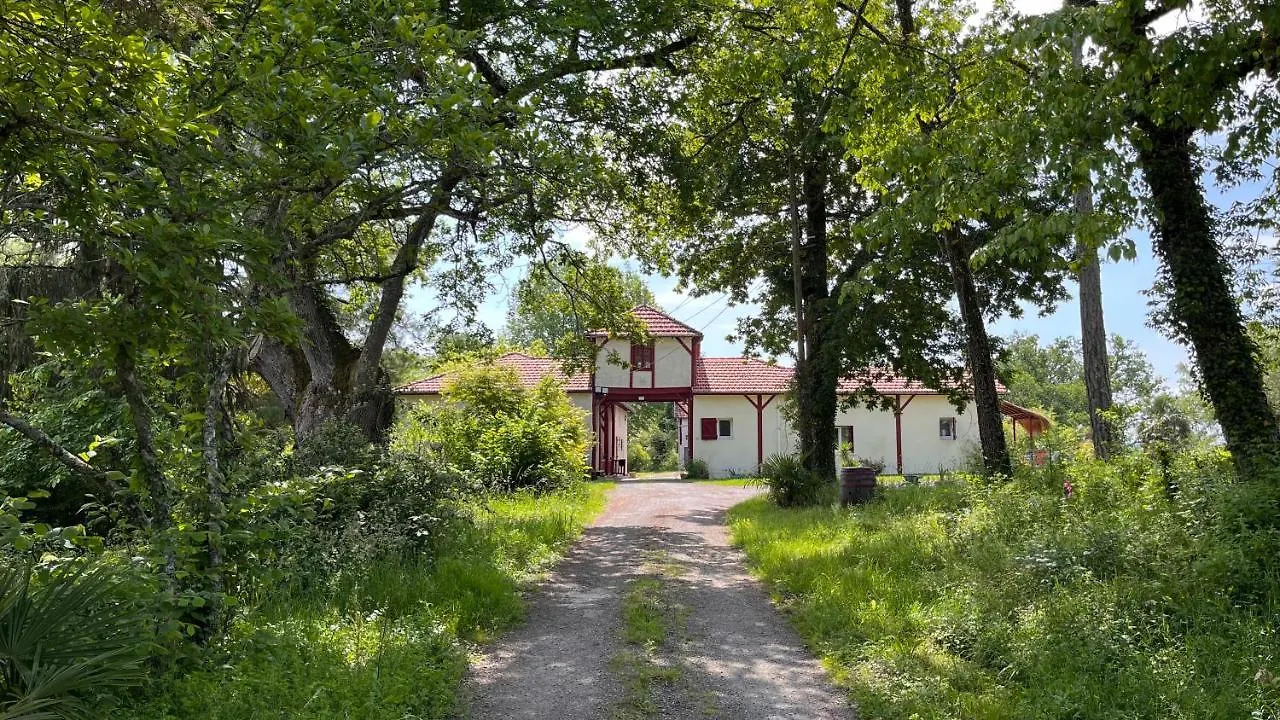 Villa Metairie De Moutiques à Cazaubon