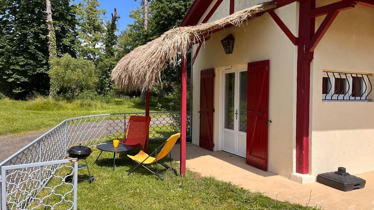 Séjour à la ferme Villa Metairie De Moutiques à Cazaubon